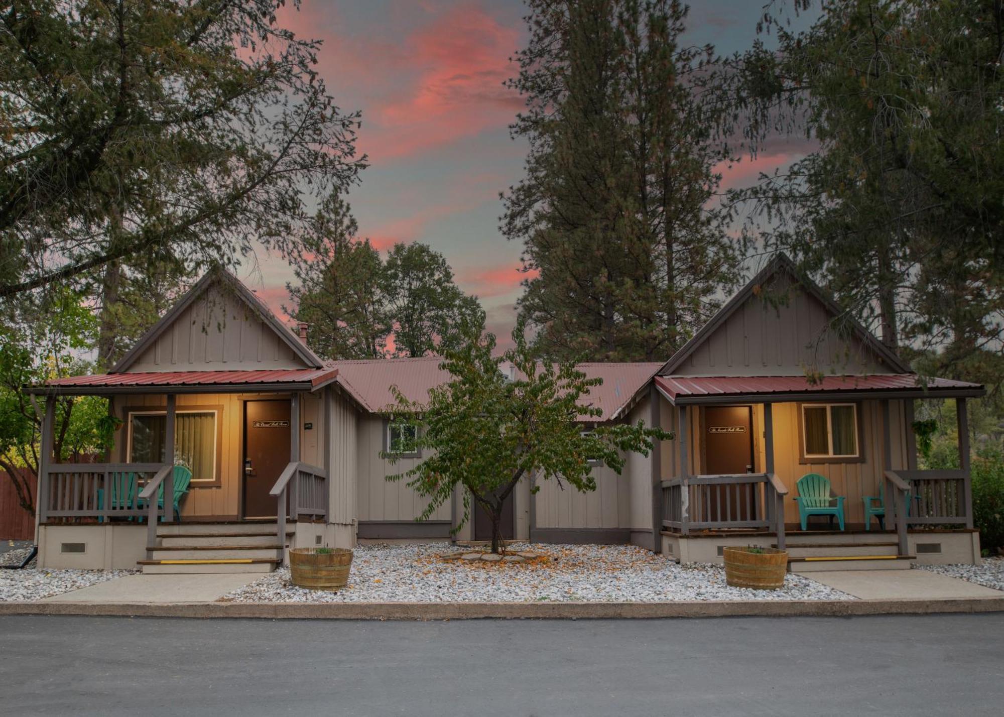 Buck Meadows Lodge غروفلاند المظهر الخارجي الصورة